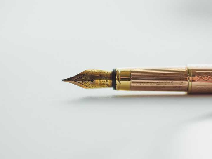 Guldfärgad penna