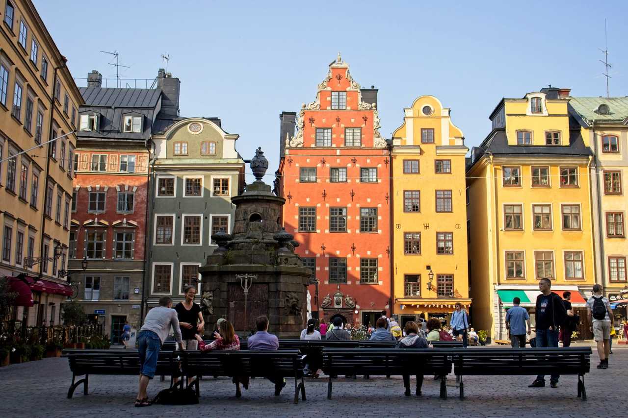 Färgglada höghus i Stockholm