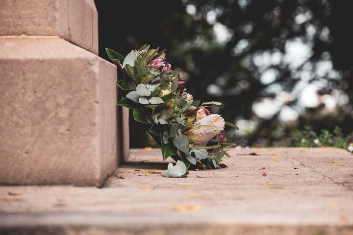 Blommor på graven