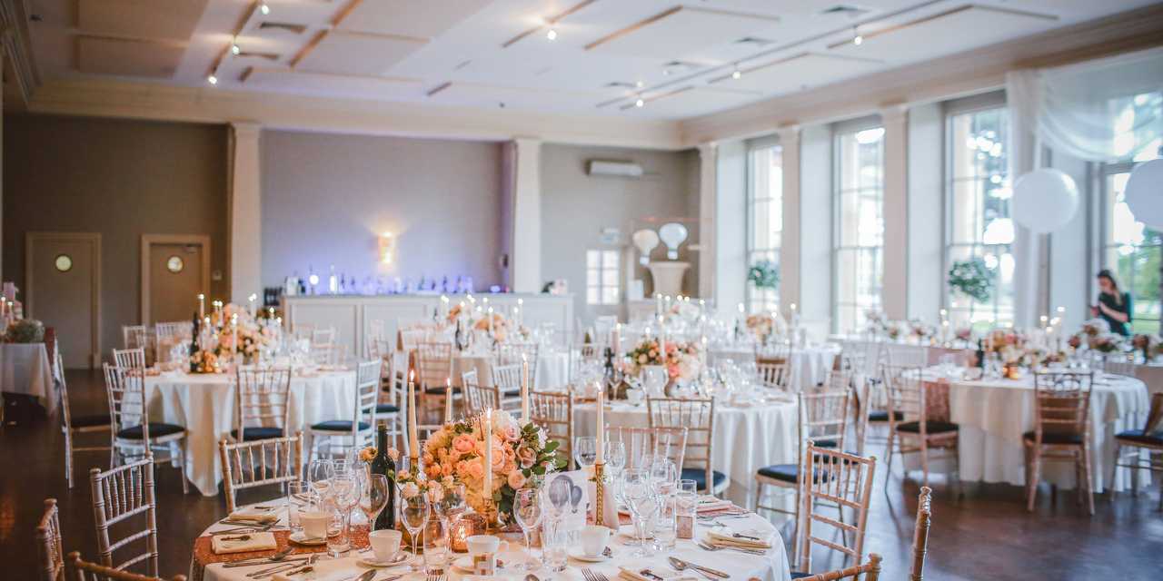 Wedding venue with circle tables